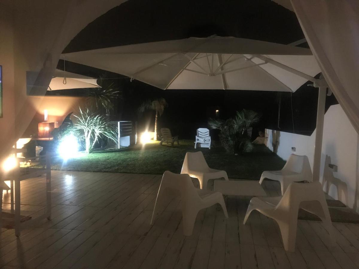 בלבדרה מריטימו Villa A Diamante Sulla Spiaggia מראה חיצוני תמונה