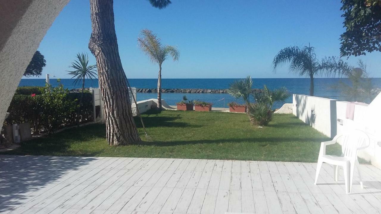בלבדרה מריטימו Villa A Diamante Sulla Spiaggia מראה חיצוני תמונה