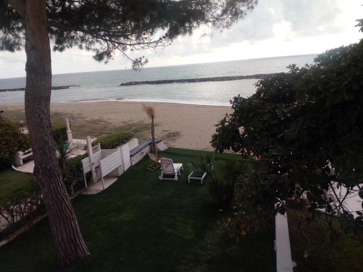 בלבדרה מריטימו Villa A Diamante Sulla Spiaggia מראה חיצוני תמונה